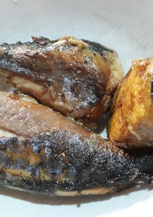 A picture of Fried fish.