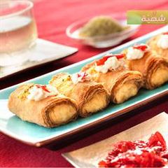 A picture of Sweet phyllo rolls stuffed with ashta cream - znoud el sitt.