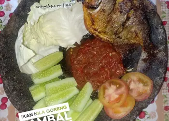 Masakan Populer Ikan Nila Goreng Sambal Terasi &amp;amp; Lalapan Sedap