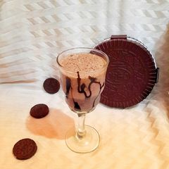 A picture of Oreo milk shake.