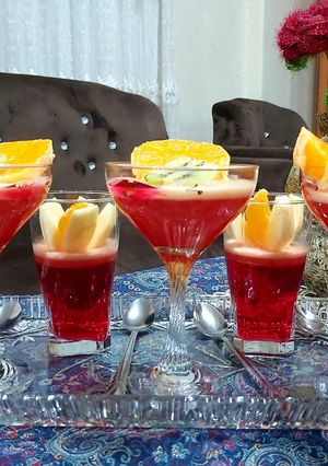 عکسی از دستور ژله بستنی توت فرنگی وموزی