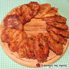 A picture of Delicious Tomato patties (domatokeftedes).