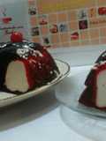 Gelatina de cereza rellena de mousse de coco