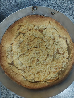 Una foto de Tarta de manzana crumble fácil