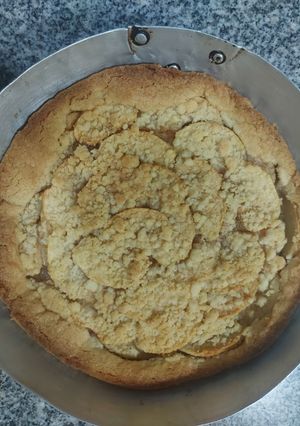 Una foto de Tarta de manzana crumble fácil