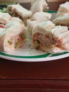 Foto principal de Canapés con pan de molde