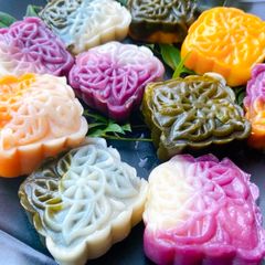 Kawaii Shrimp Dumplings A picture of Kawaii Shrimp Dumplings.