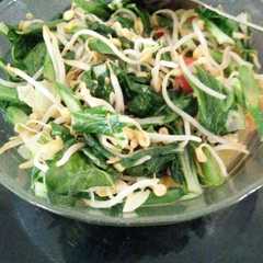A picture of Tumis Sawi Tauge.