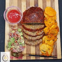 A picture of Delish meat loaf.