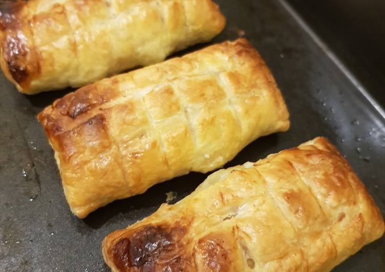 Simple Way to Prepare Any-night-of-the-week Chicken puff pastry