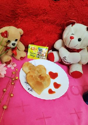 A picture of Heart shaped pizza McPuff.