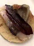 Tostadas de jamón de pato con setas