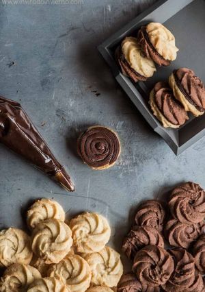 Una foto de Rosas de galleta de chocolate