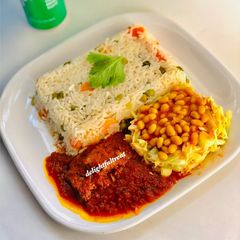 A picture of Vegetable white rice and stew 🍲.