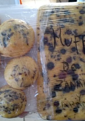Una foto de Muffins de zanahoria y arándanos