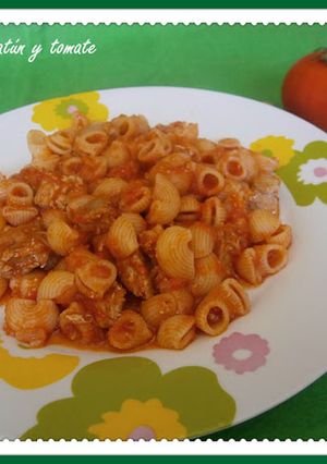 Foto principal de Pasta con atún y tomate