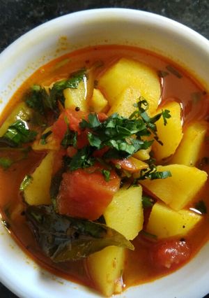 A picture of Rasewale Aloo without onion and garlic.