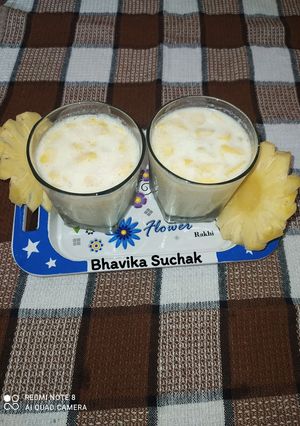 પાઇનેપલ લસ્સી (Pineapple Lassi Recipe in Gujarati) રેસીપી મુખ્ય ફોટો