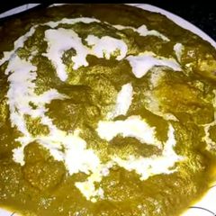 A picture of Aloo Palak.