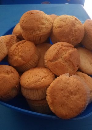 A picture of Spongy vanilla cupcakes# contest#.