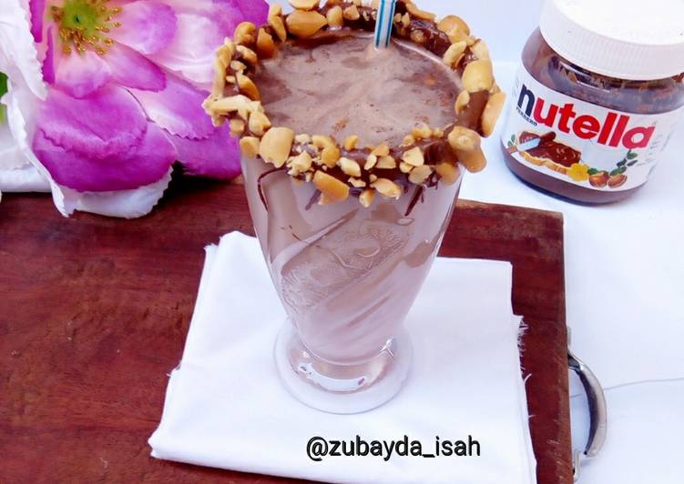 Step-by-Step Guide to Prepare Ultimate Nutella shake