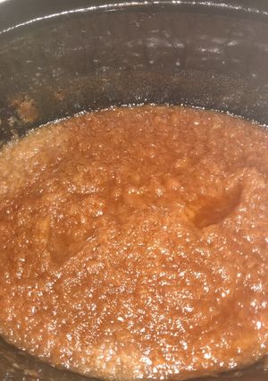 A picture of Crock-Pot Cinnamon Spiced Applesauce.