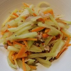 A picture of Stir fry Chayote and Carrot.