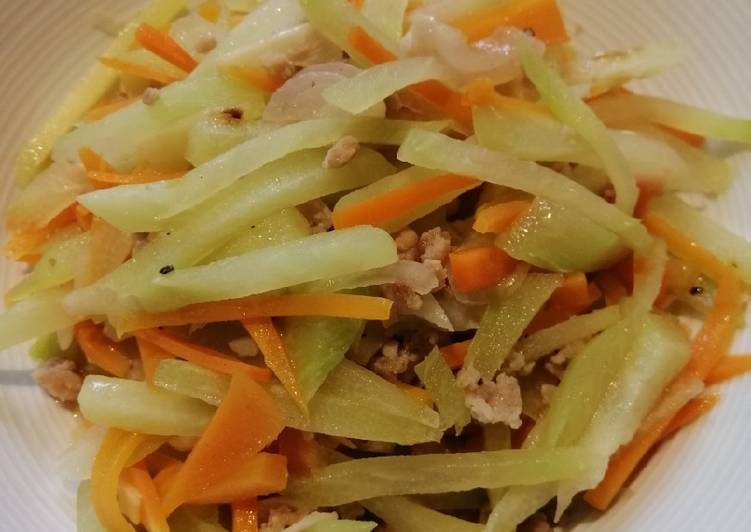 Steps to Prepare Speedy Stir fry Chayote and Carrot