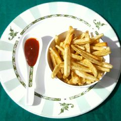A picture of French Fries.