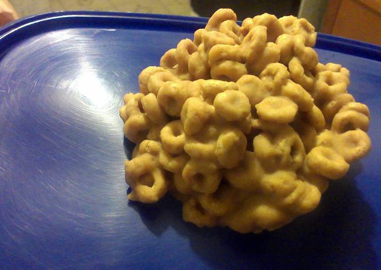 Recipe of Simple Peanut Butter Cheerio Treats