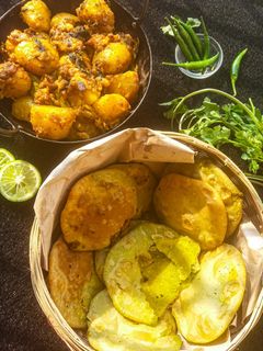 মটরশুঁটির খাস্তা কচুরি (matarshutir khasta kachuri recipe in Bengali) রেসিপির প্রধান ছবি