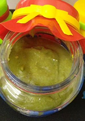 A picture of Amrood ki chutney.
