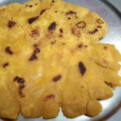 A picture of Makki Roti.