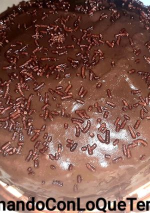 Una foto de TORTA DE CHOCOLATE, Hecha En Licuadora Y En Hornilla Eléctrica