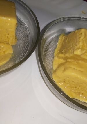 મેંગો આઇસક્રીમ (Mango ice cream recipe in gujarati) રેસીપી મુખ્ય ફોટો