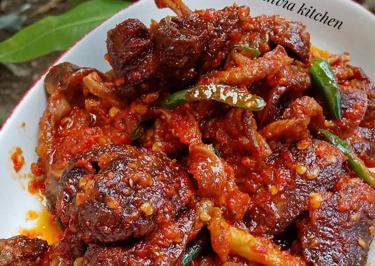 Bagaimana Menyiapkan Ati Ampela Sambal Anti Gagal