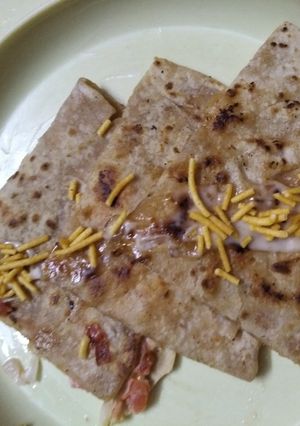 A picture of Mayonnaise chapati sandwich.