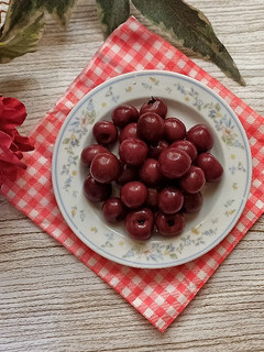 عکسی از دستور ترشی آلبالو