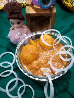 દમ આલુ (Dum Aloo Recipe In Gujarati) રેસીપી મુખ્ય ફોટો