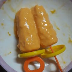 A picture of Mango kulfi.