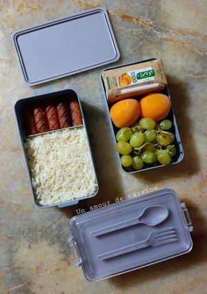 Une photo de Bento box pour déjeuner 🍱