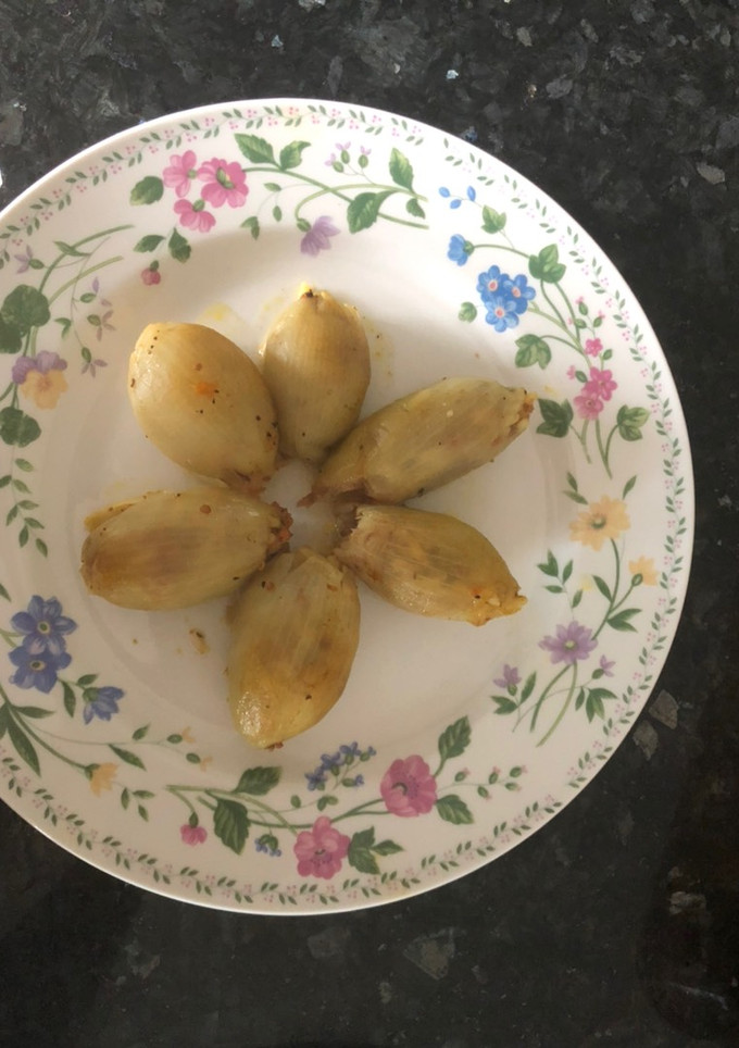 A picture of Stuffed onion.