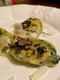 GNUDI con bietoline condite con burro, salvia e tartufo nero
