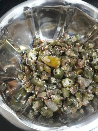 Easy Steps to Make Bhindi sabzi quick and easy which So Delicious