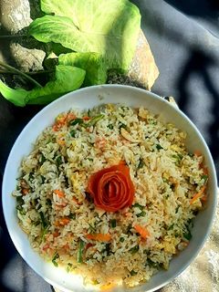 ভেজিটেবল ফ্রাইড রাইস। রেসিপির প্রধান ছবি