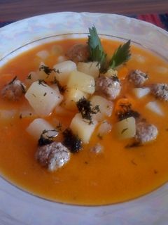 Tejfölös, kapros karalábéleves húsgombóccal recept fotója