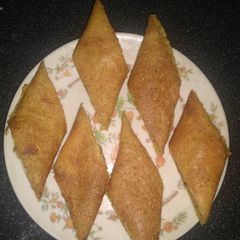A picture of Paneer Daal Chila.
