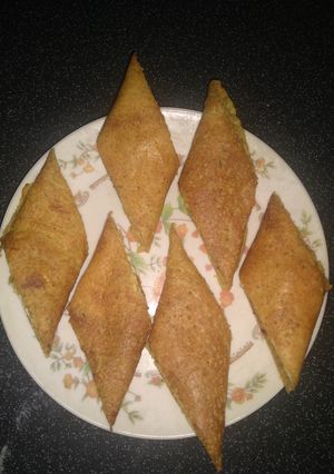 A picture of Paneer Daal Chila.