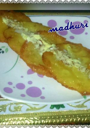A picture of  Rabdi malpua.