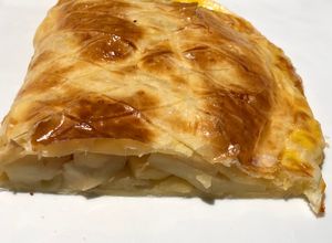 Une photo de Chausson aux pommes géant